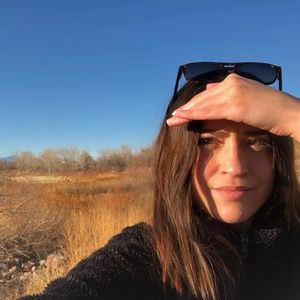 Meet your Posher, Chloé